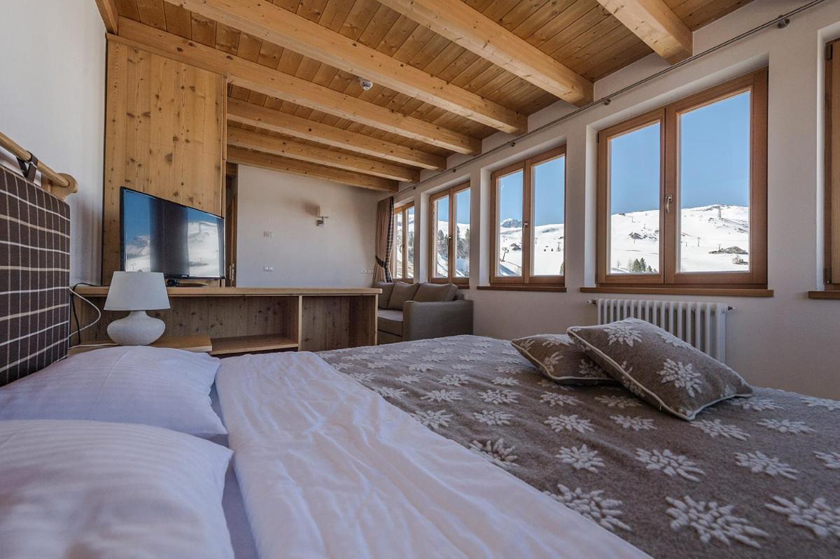 Hotel Pordoi Passo Pordoi Vegetarian Hotel Canazei Exterior photo